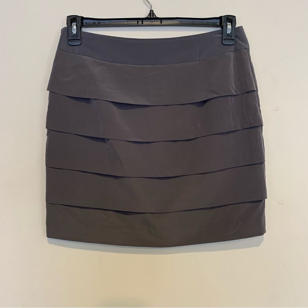 LOFT Mini Skirt, Taupe, Tiered Layers, fully lined,side zip, size 4 polyester
